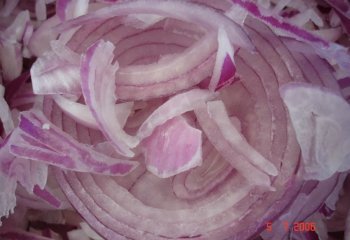 Chopped onion. © Maundu, 2006 Chopped onion. © Maundu, 2006